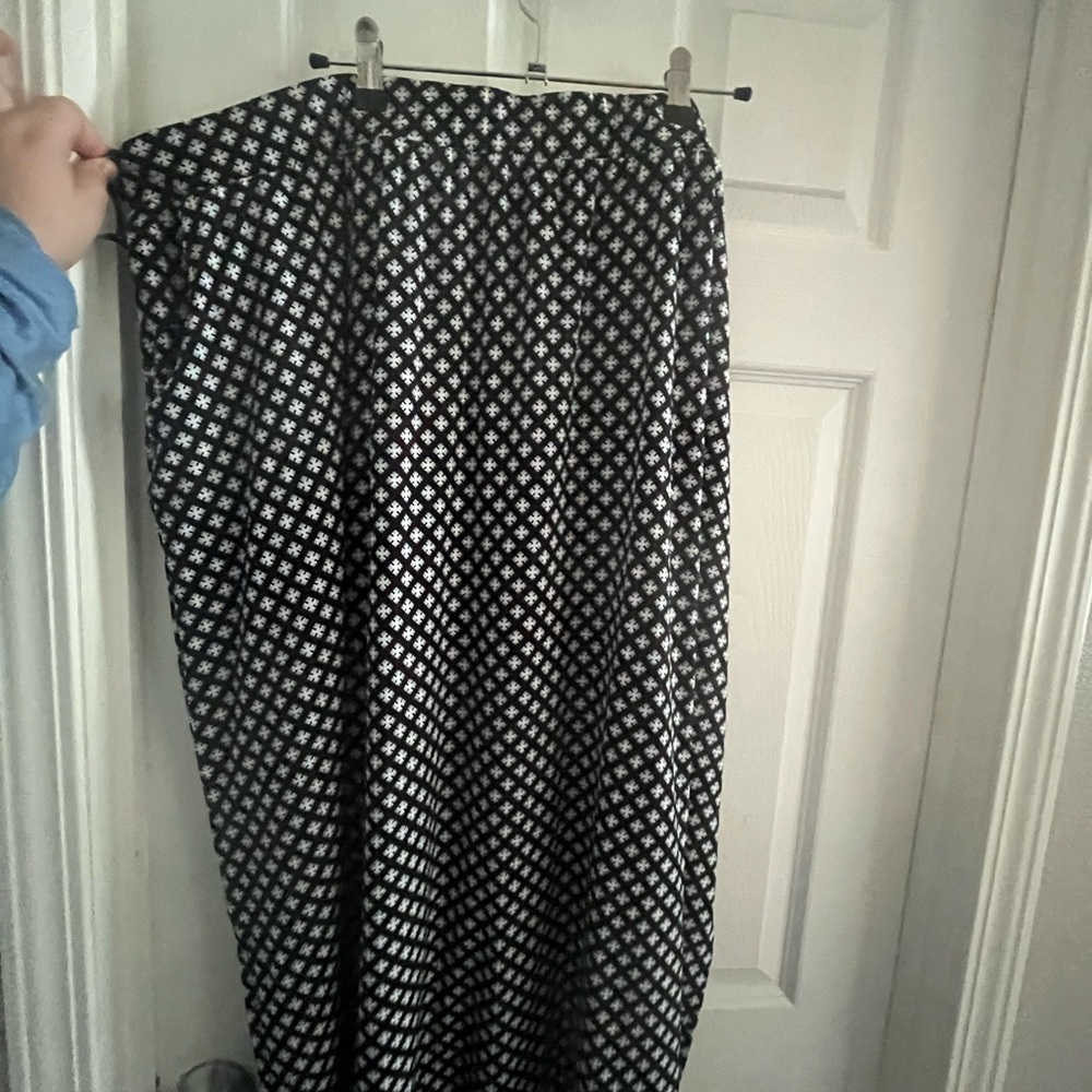 Terra & Sky Black and White Geometric Pencil Skirt